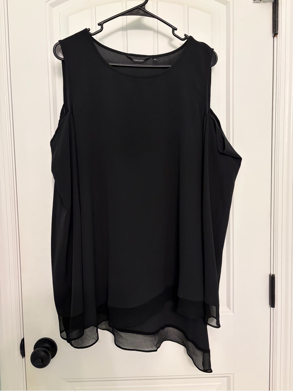 Vera Wang Black Cold-Shoulder Chiffon Blouse